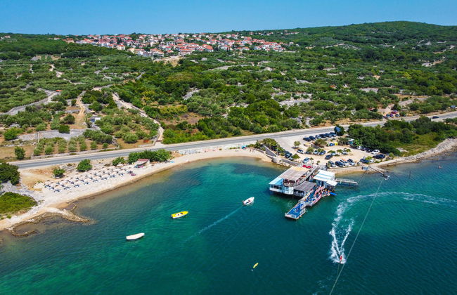 Casa de 8 quartos em Krk com piscina privada e jardim - Foto 56