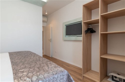 Foto 22 - Appartamento con 3 camere da letto a Trogir con piscina e vista mare
