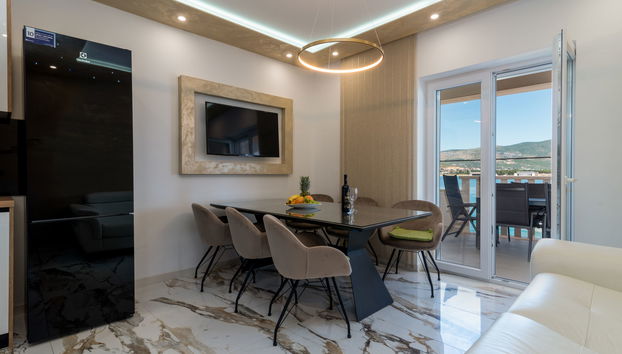 Appartamento con 4 camere da letto a Trogir con piscina e terrazza - Foto 4