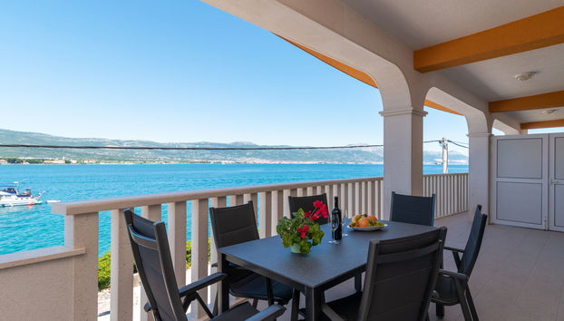 Appartamento con 4 camere da letto a Trogir con piscina e terrazza - Foto 2