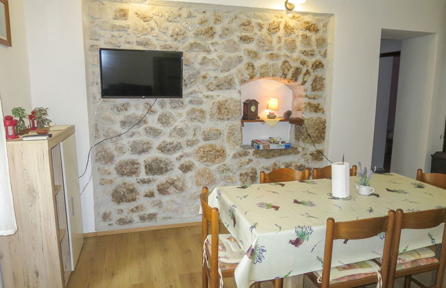 3 bedroom House in Starigrad with garden - Photo 7