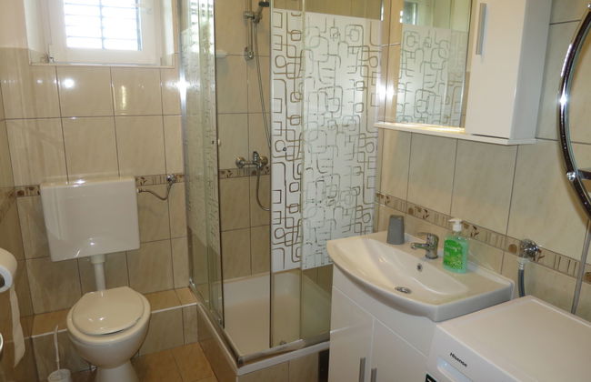 3 bedroom House in Starigrad with garden - Photo 14