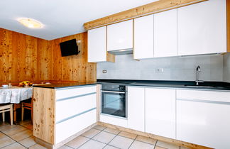 Photo 3 - Appartement de 2 chambres à San Giovanni di Fassa-Sèn Jan avec vues sur la montagne