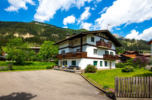 Foto 1 - Apartment mit 2 Schlafzimmern in San Giovanni di Fassa-Sèn Jan mit blick auf die berge