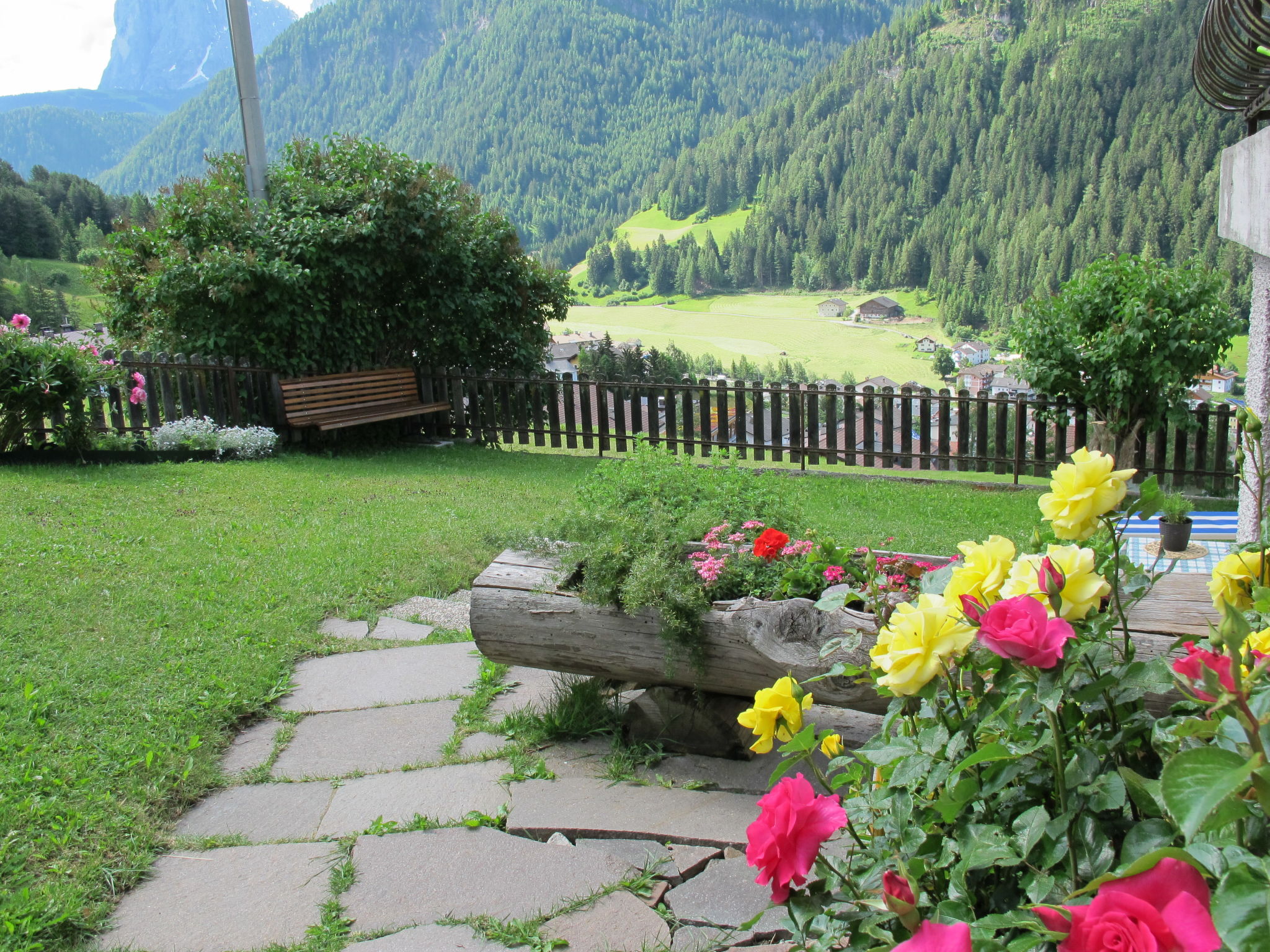 Foto 13 - Apartment mit 1 Schlafzimmer in Ortisei mit garten und blick auf die berge