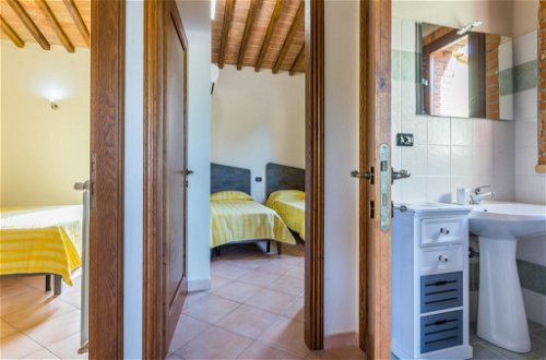 Foto 16 - Haus mit 2 Schlafzimmern in Montecatini Val di Cecina mit schwimmbad und terrasse