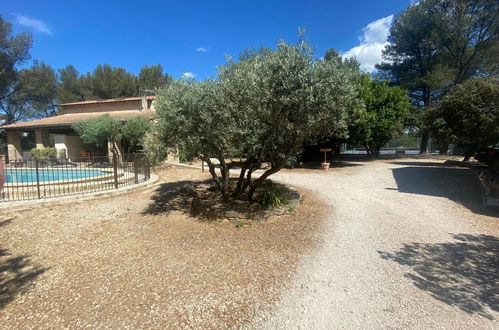 Photo 12 - Maison de 2 chambres à Grans avec piscine et jardin