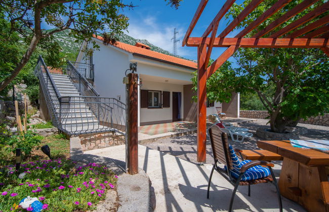 Appartamento con 2 camere da letto a Karlobag con piscina e giardino - Foto 3