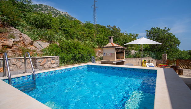 Apartment mit 2 Schlafzimmern in Karlobag mit schwimmbad und garten - Foto 2