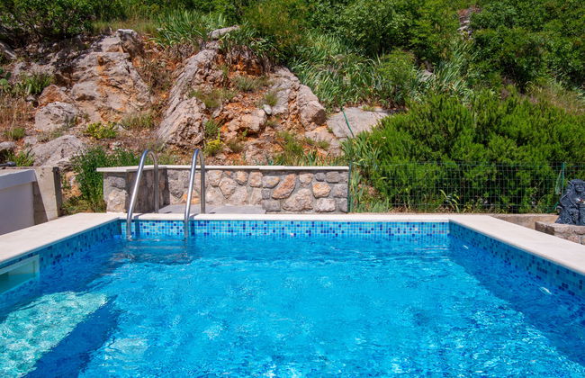 Appartamento con 2 camere da letto a Karlobag con piscina e giardino - Foto 12