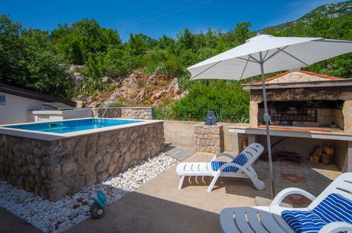 Photo 6 - Appartement de 1 chambre à Karlobag avec piscine et jardin