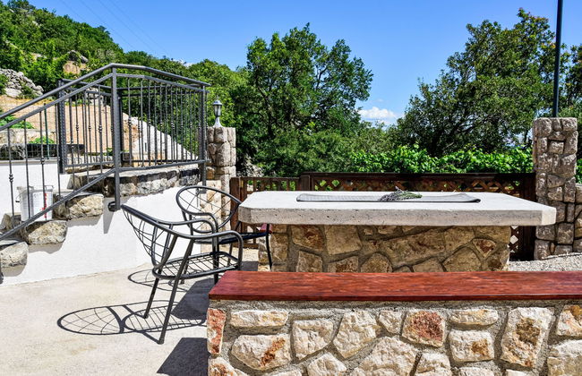 Appartamento con 2 camere da letto a Karlobag con piscina e giardino - Foto 38