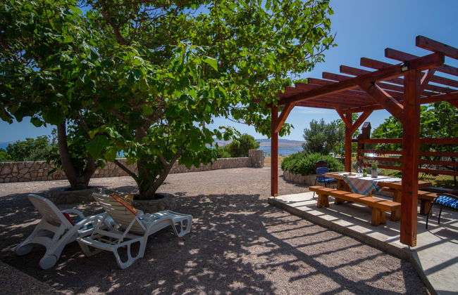 Appartamento con 2 camere da letto a Karlobag con piscina e giardino - Foto 13
