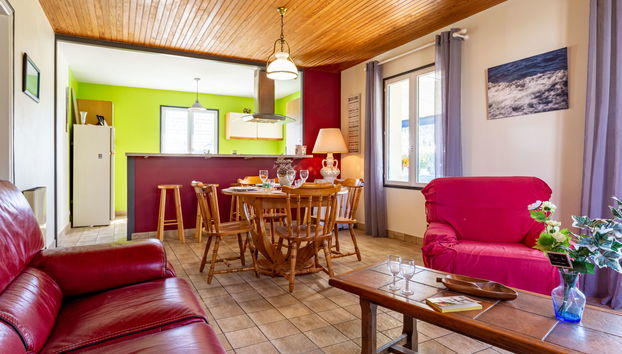 Casa de 3 quartos em Saint-Germain-sur-Ay com jardim e terraço - Foto 4
