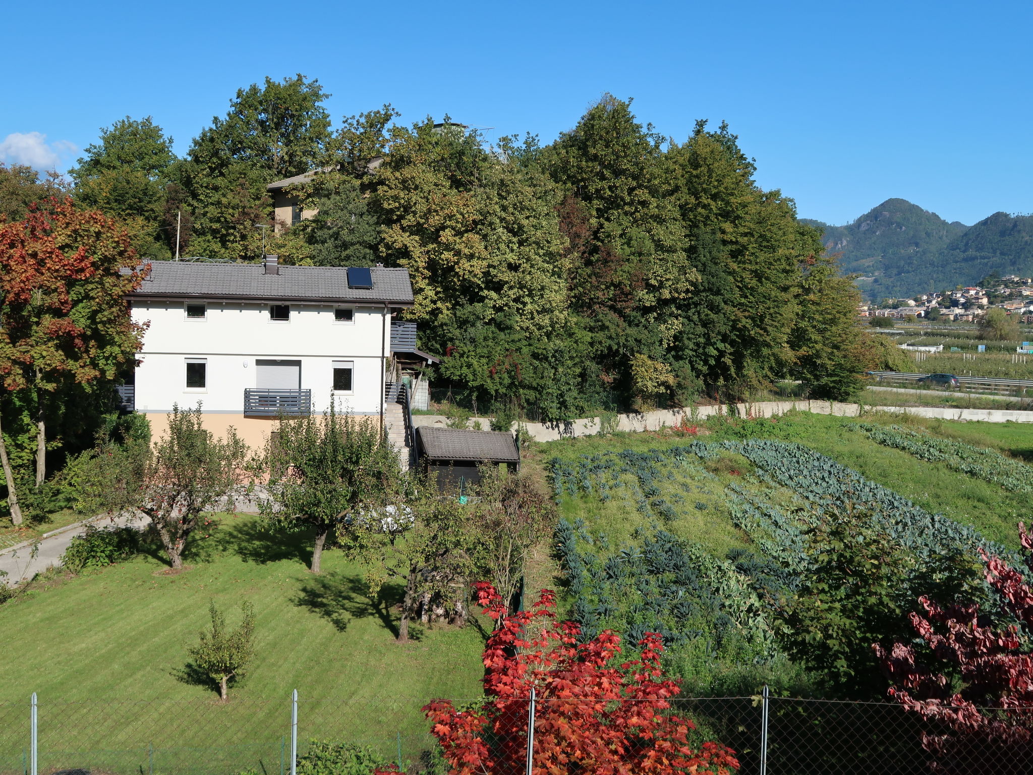 Foto 1 - Appartamento con 2 camere da letto a Pergine Valsugana con giardino e vista sulle montagne