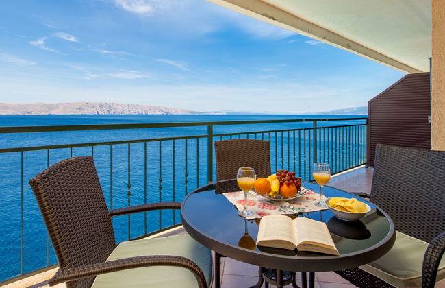 Apartamento de 2 quartos em Senj com piscina e jardim - Foto 18