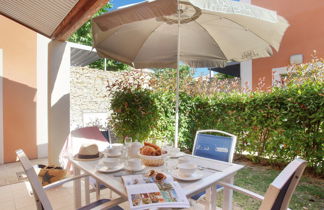 Photo 2 - Maison de 2 chambres à Aigues-Mortes avec piscine et terrasse