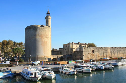 Foto 34 - Haus mit 1 Schlafzimmer in Aigues-Mortes mit schwimmbad und terrasse