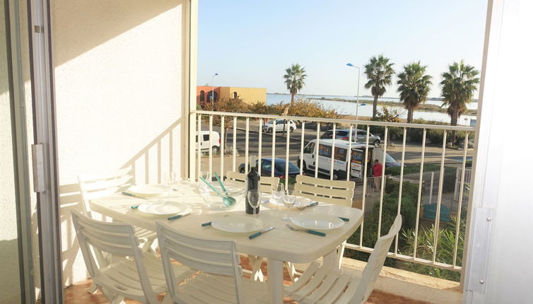 Photo 1 - 2 bedroom Apartment in Gruissan with sea view