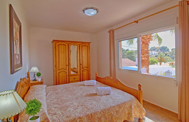 Casa de 6 quartos em Calp com piscina privada e jardim - Foto 9