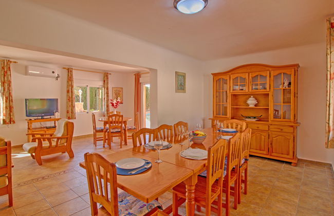 Casa de 6 quartos em Calp com piscina privada e jardim - Foto 3