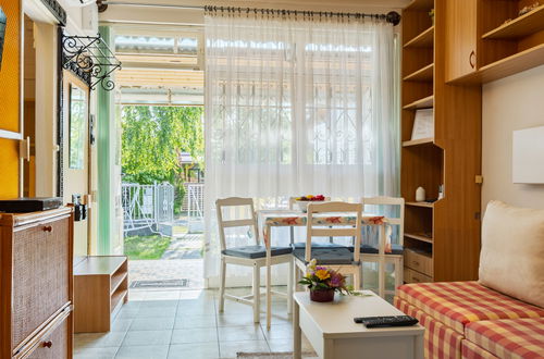 Foto 10 - Casa de 2 quartos em Balatonakali com jardim e terraço
