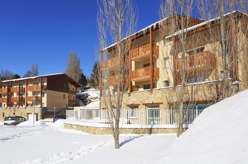 Photo 14 - Appartement de 2 chambres à Font-Romeu-Odeillo-Via avec piscine et jardin