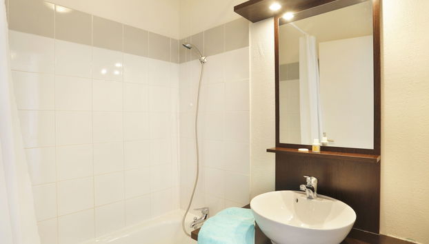 Apartment mit 1 Schlafzimmer in Font-Romeu-Odeillo-Via mit schwimmbad und garten - Foto 4
