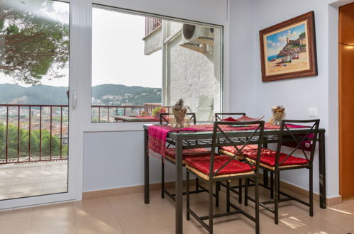 Foto 11 - Apartment mit 1 Schlafzimmer in Tossa de Mar mit blick aufs meer