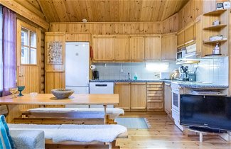 Foto 3 - Casa de 3 quartos em Pelkosenniemi com sauna e vista para a montanha