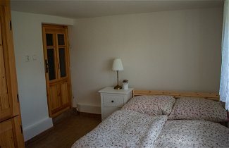 Photo 3 - 3 bedroom House in Kámen with private pool and garden