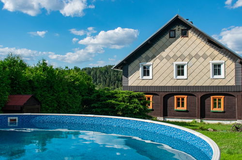 Photo 1 - Maison de 3 chambres à Kámen avec piscine privée et jardin