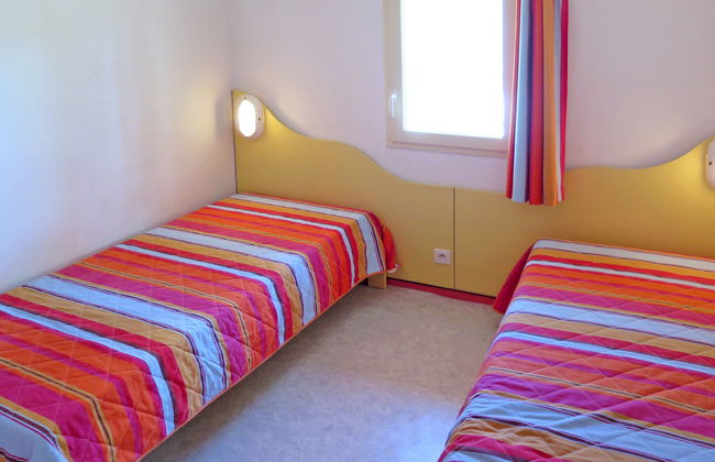 Casa de 3 quartos em Arès com piscina e jardim - Foto 8