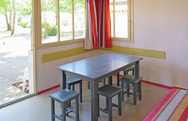 Casa de 3 quartos em Arès com piscina e jardim - Foto 6