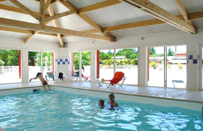 Casa de 3 quartos em Arès com piscina e jardim - Foto 5
