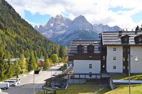 Photo 13 - Appartement de 1 chambre à Pinzolo avec jardin et vues sur la montagne