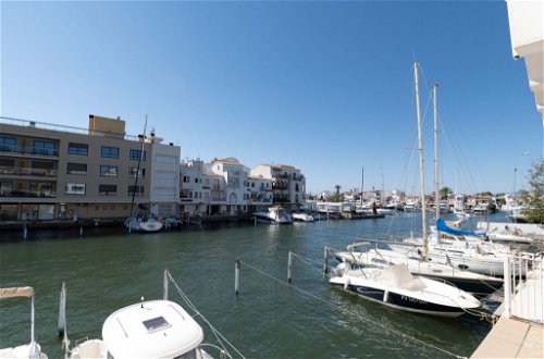 Foto 23 - Apartamento de 2 habitaciones en Castelló d'Empúries con terraza y vistas al mar