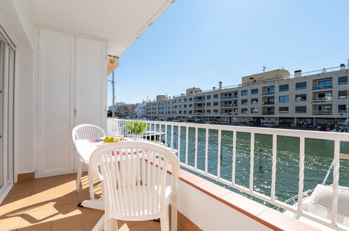 Photo 22 - Appartement de 2 chambres à Castelló d'Empúries avec terrasse et vues à la mer