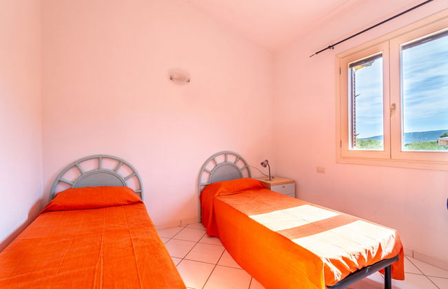 Appartement de 3 chambres à San Teodoro avec jardin - Photo 5