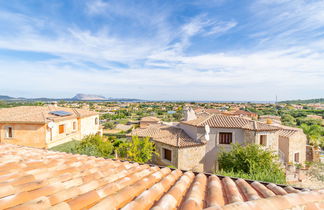 Photo 3 - Appartement de 2 chambres à San Teodoro avec jardin et vues à la mer