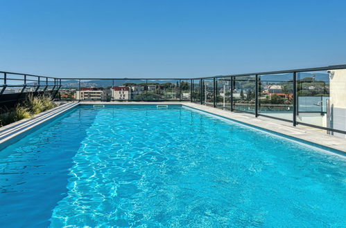 Foto 22 - Apartamento de 3 quartos em Fréjus com piscina e terraço