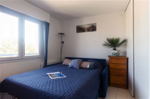 Foto 4 - Apartamento de 1 quarto em Fréjus com terraço e vistas do mar