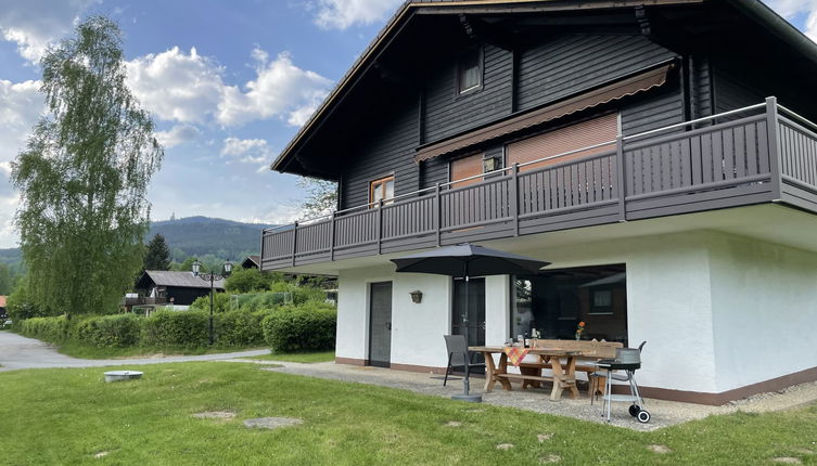 Foto 1 - Apartamento de 2 quartos em Arrach com terraço e vista para a montanha