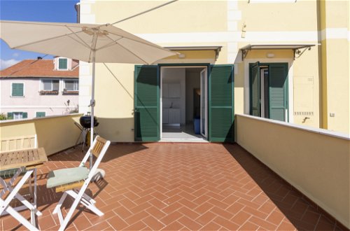 Foto 15 - Apartamento de 1 quarto em San Bartolomeo al Mare com terraço e vistas do mar