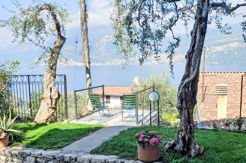 Foto 15 - Apartamento de 2 quartos em Brenzone sul Garda com piscina e jardim