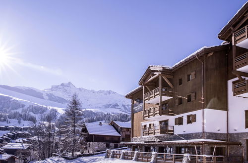 Foto 8 - Apartamento de 3 quartos em Les Avanchers-Valmorel com piscina e vista para a montanha