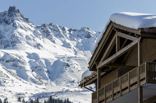 Foto 10 - Appartamento con 3 camere da letto a Les Avanchers-Valmorel con piscina e vista sulle montagne