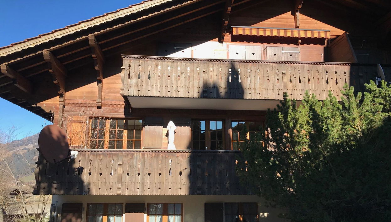 Apartment mit 2 Schlafzimmern in Zweisimmen - Foto 1
