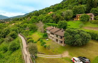 Foto 2 - Apartamento de 2 quartos em Castelveccana com jardim e terraço