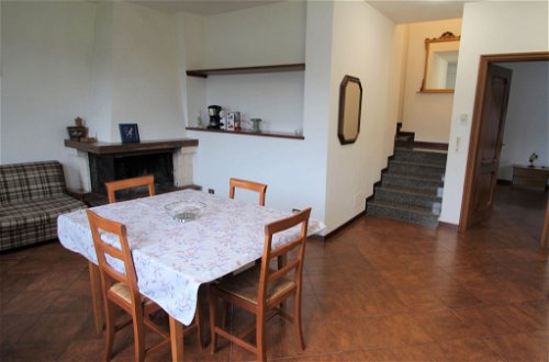 Foto 14 - Apartamento de 2 quartos em Castelveccana com jardim e vista para a montanha